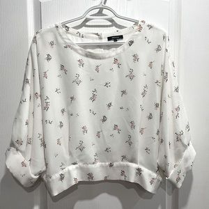 RW&Co flowery dressy top